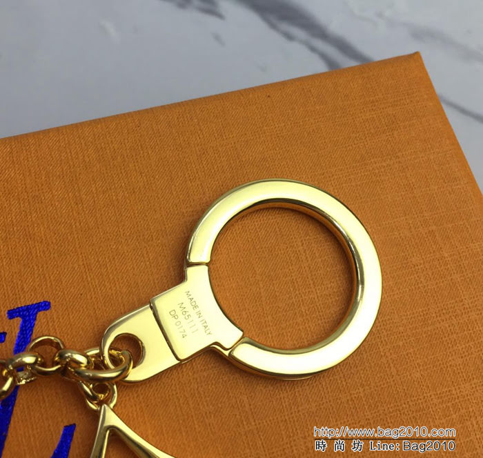 路易威登LV 頂級原單 M65111 Fleur de Monogram 包飾 時尚百搭款 彈簧扣上刻有路易威登品牌標識  ydh1016